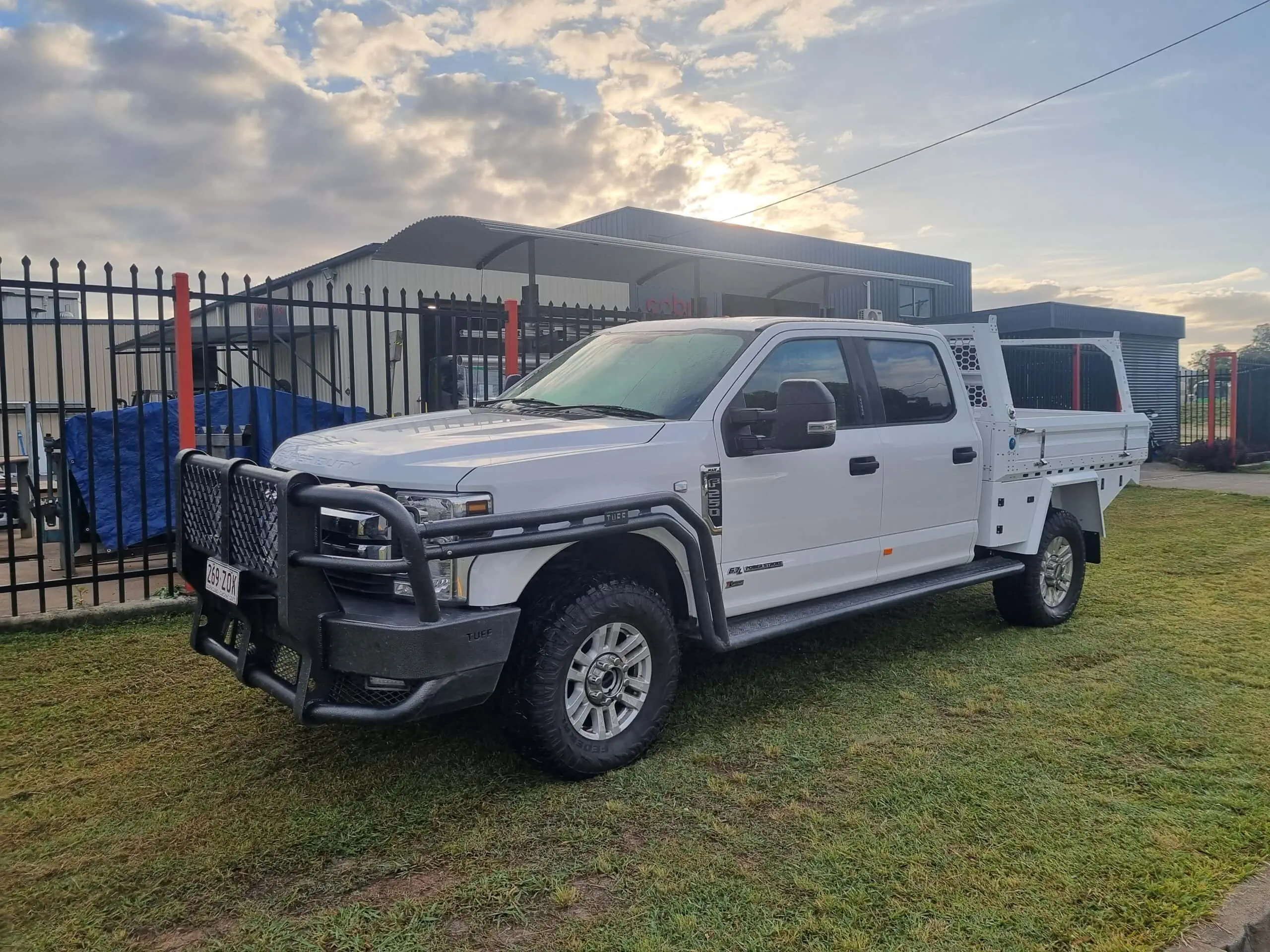 white UTE Trays